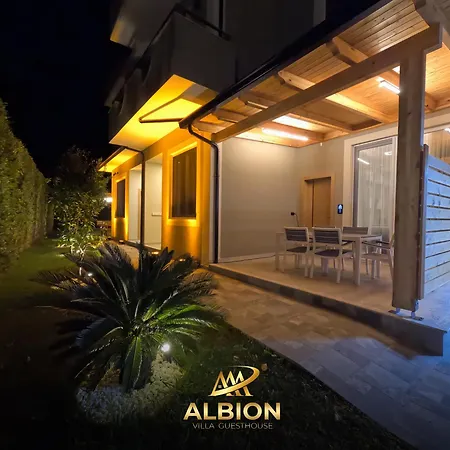Albion 4*